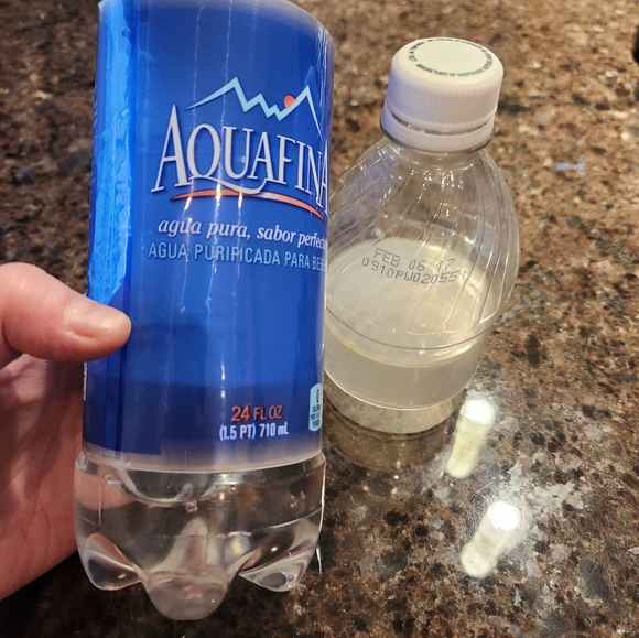 Water bottle safe - Picture 3 of 4